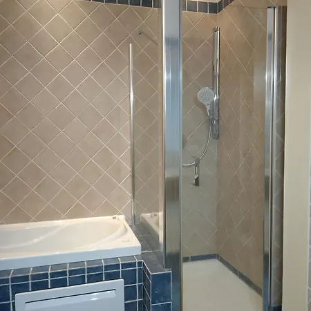 Ξενοδοχείο με διαμερίσματα Wagner 11 Faenza