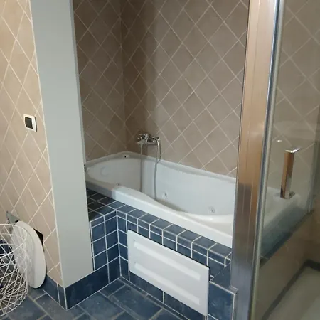 Ξενοδοχείο με διαμερίσματα Wagner 11 Faenza