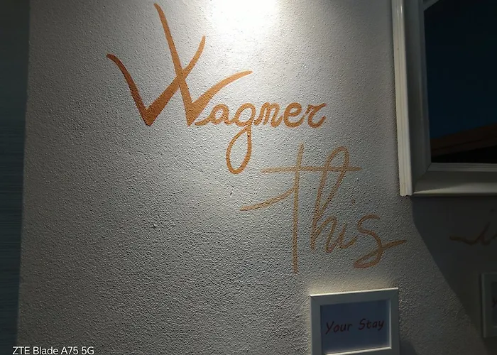 Апарт-отель Wagner 11 Фаэнца